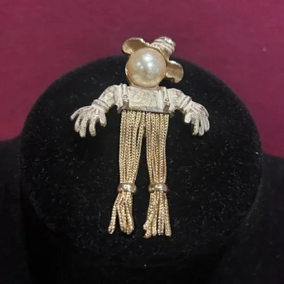 EMMONS Scarecrow Gold Faux Pearl BROOCH - Picture 6 of 8
